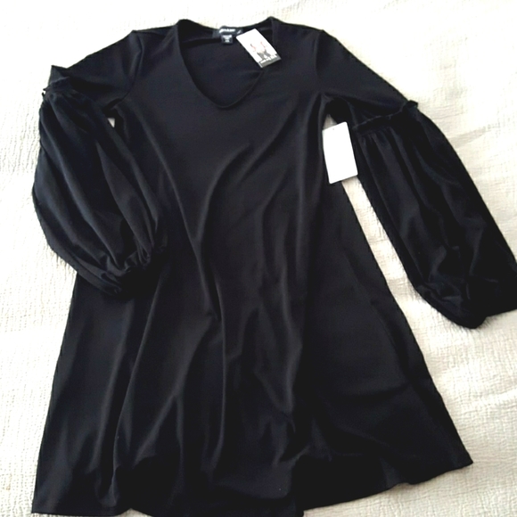 Karen Kane Dresses & Skirts - NWT Karen Kane Harper Dress